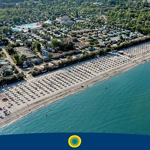 4* Parco vacanze Club Del Sole Vigna Sul Mar Family Collection